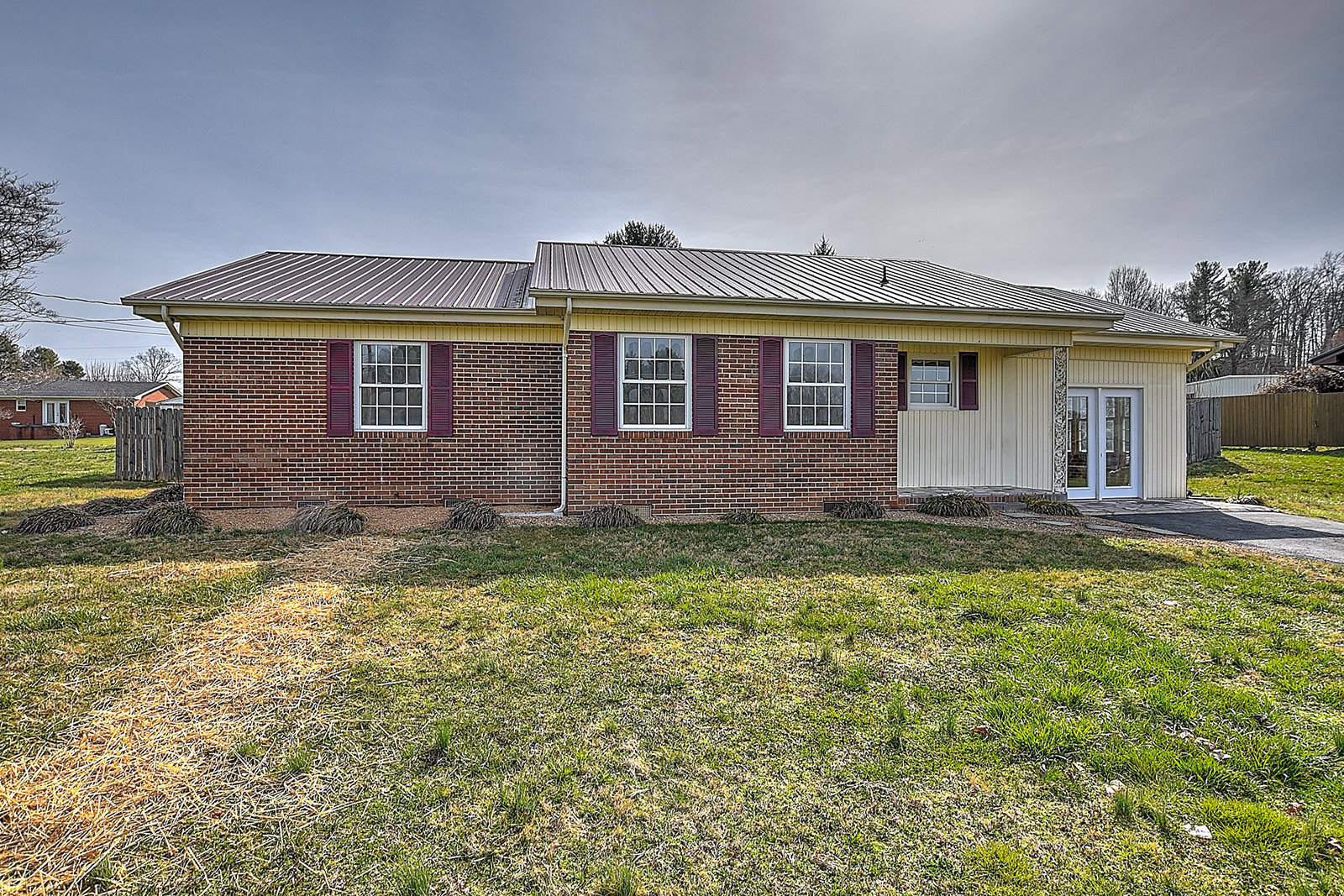 954 meadowbrook rd The Lion Listing